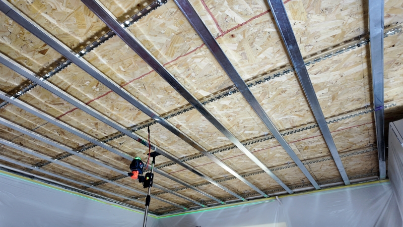 隔音施工現(xiàn)場3.JPG 隔音施工現(xiàn)場3.JPG